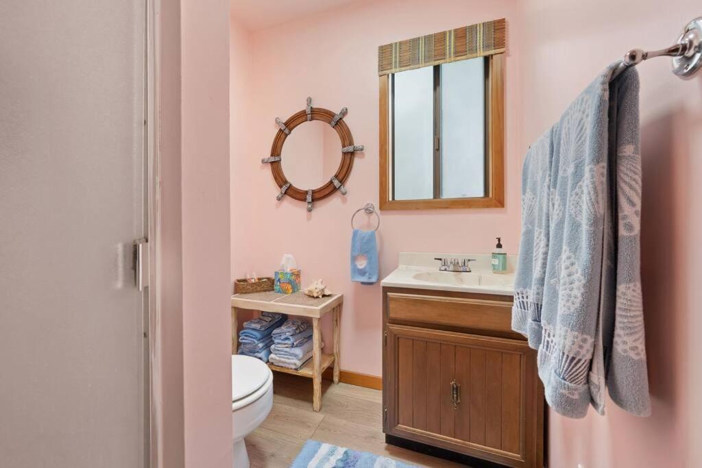 Grandma'S Cabin By The Sea グアララ エクステリア 写真